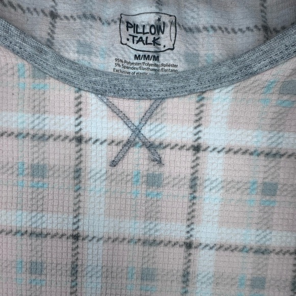 Pillow Talk PJ’s med p2 - Picture 10 of 10